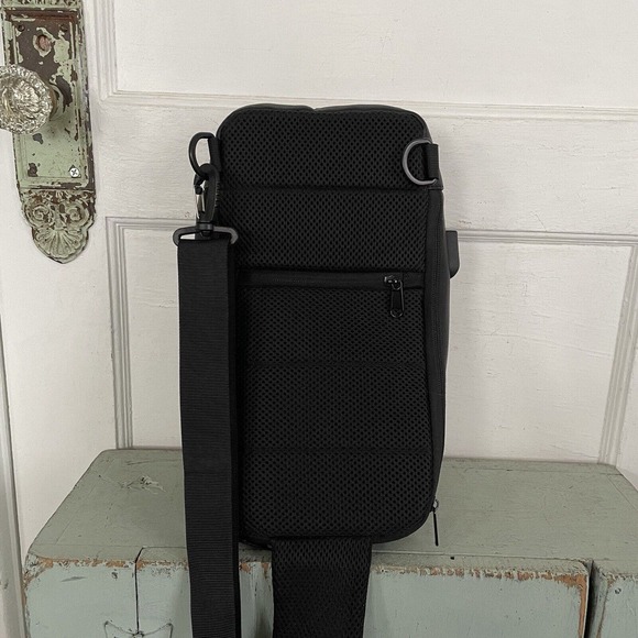 WEIXIER Men's Crossbody Bag Shoulder Sling Anti-theft Lock USB Oxford Bag EUC - Picture 5 of 9